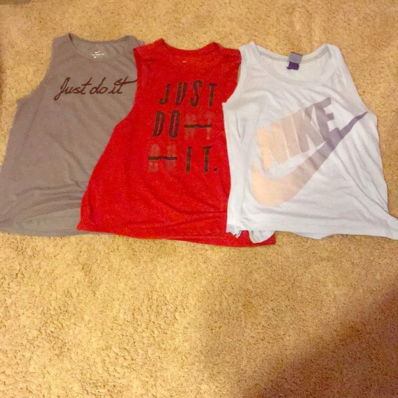 Nike Tops - Bundle of Nike tanks